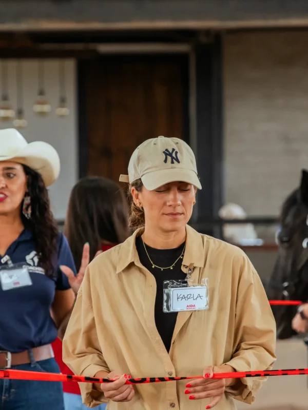 TALLER CONECTA CON TU PODER FEMENINO CON CABALLOS Y SONOTERAPIA